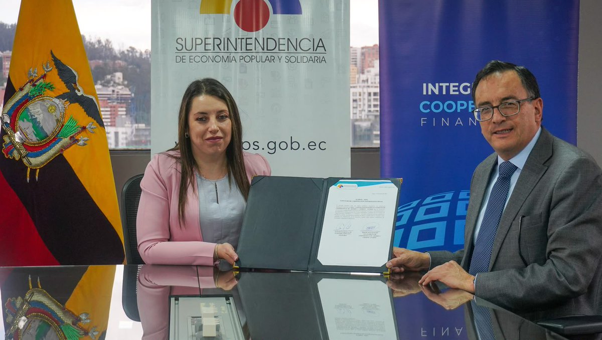 SEPS_Ec's tweet photo. Trabajamos día a día para fortalecer el sector de la Economía Popular y Solidaria.

Seguimos caminando hacia una gestión más sólida, transparente y eficiente. Firmamos un convenio con ICORED para impulsar procesos de evaluación, certificación y fortalecimiento de competencias dirigidos a directivos y representantes de las entidades financieras del sector.

Esta alianza permitirá fortalecer las capacidades de liderazgo, mejorar la gestión institucional y proteger de manera responsable los recursos de miles de socios.

#SEPSsupervisiónYcontrol