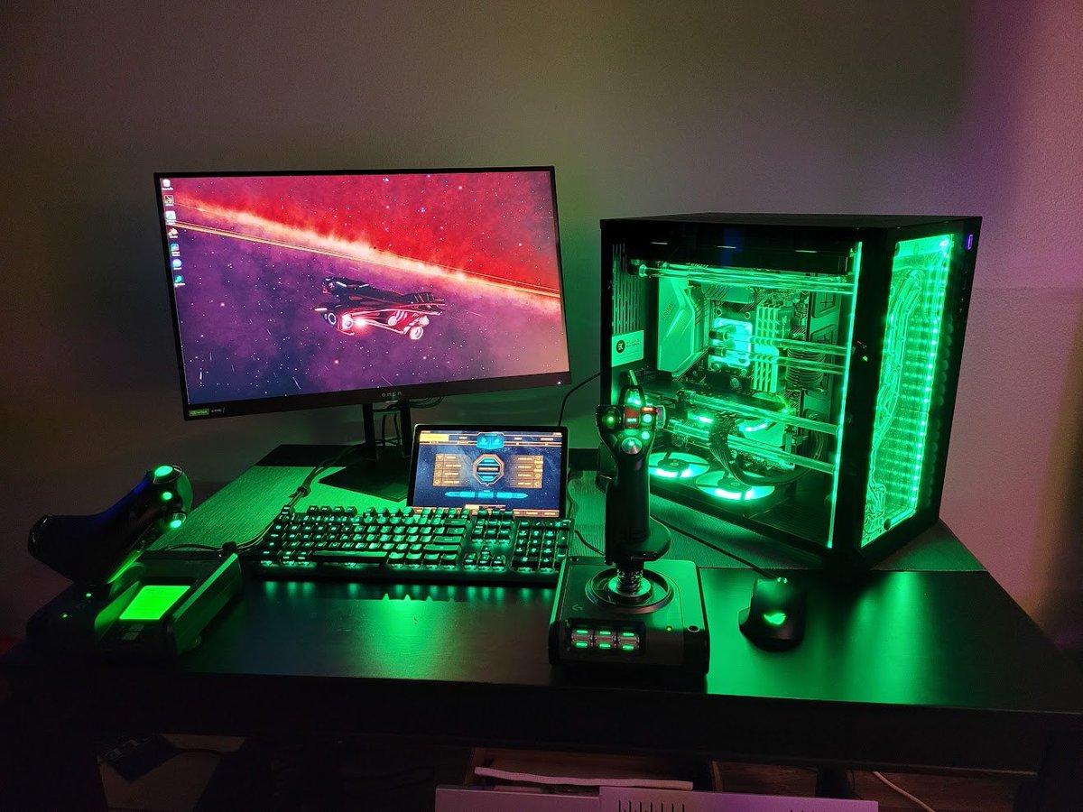 DaPoets's tweet photo. This system has been unused for a while, so I'm considering what the next PC giveaway will be when this current one is over. https://t.co/8o2XiCiOOQ