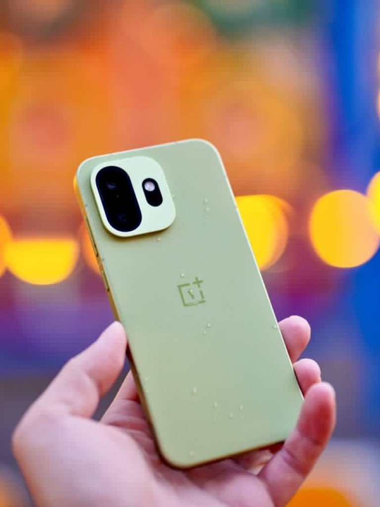 ehsal470's tweet photo. OnePlus 16T is in development 

• 6.3" 1.5K OLED Display 
• Ultra High Refresh Rate (185Hz)
• Snapdragon 8 Elite Gen 6 (2nm) https://t.co/yoc1wUuc1b