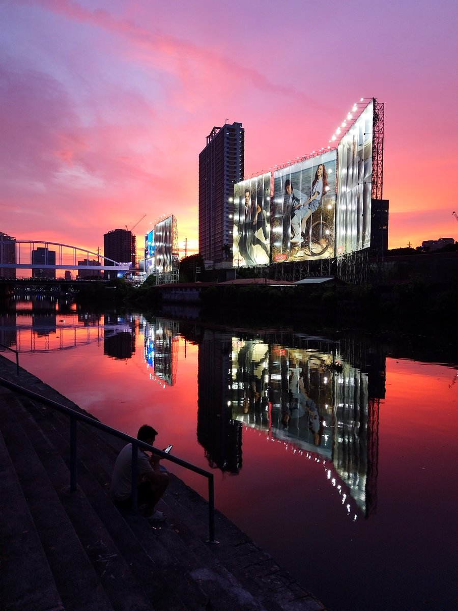 noelontheroad's tweet photo. Ilog #Pasig sunset! 🌄🇵🇭 https://t.co/D7JyrexgCq