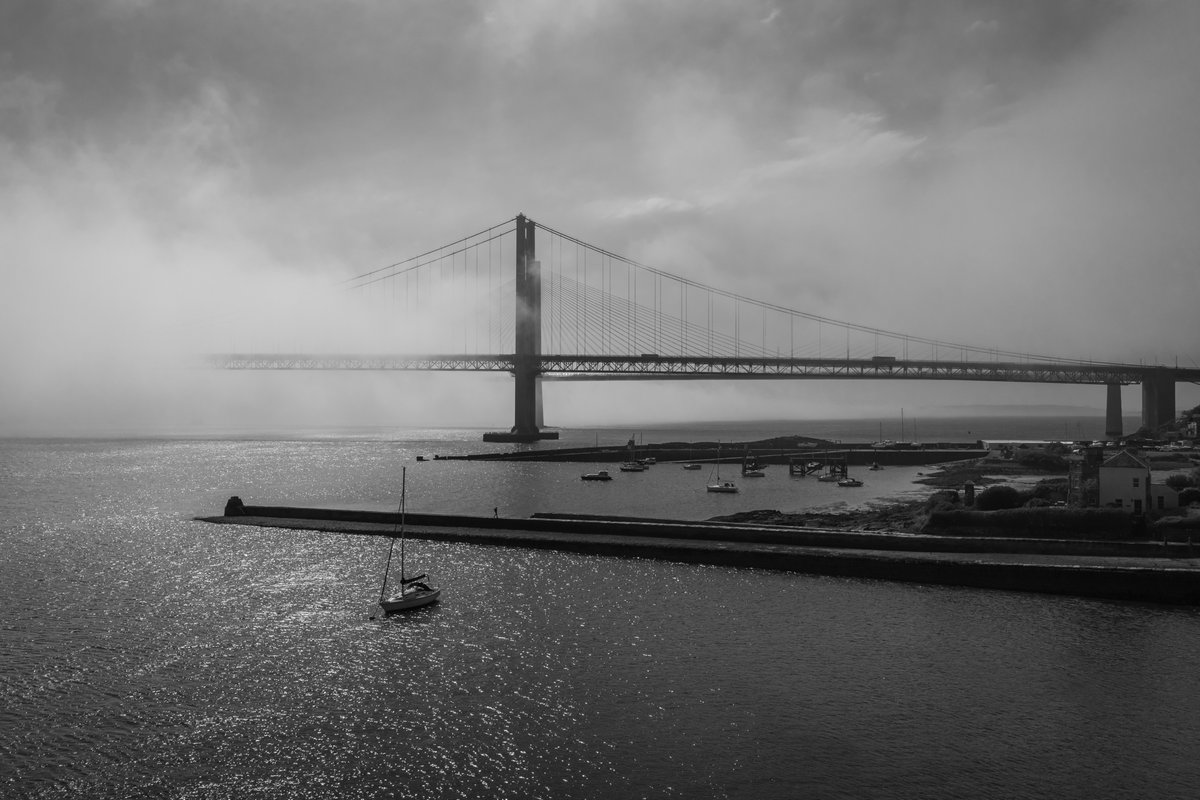 Scoob100's tweet photo. Haar at the @TheForthBridges today. @BBCWthrWatchers @stvweatherwatch @SeanBattyTV  @JudithRalston https://t.co/MKDV8ppNhe