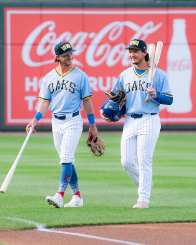 IowaCubs's tweet photo. Join us tonight for our 18th annual citizenship ceremony! We will welcome 29 new citizens from 16 different countries right here on our field. This is one of the coolest traditions you'll find at a baseball game. After the ceremony, our team will throw it back and take the field as the Iowa Oaks. 

Great seats are still available: https://t.co/kr7GsJGCN3