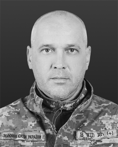 falledlenin's tweet photo. 25.06.2025 біля с.Нова Кругляківка Ізюм.р-ну Харків.обл. від удару ворожого FPV-дрона загинув Максим Никитенко "Кекс" - солдат 115 ОМБр, стрілець-зенітник. Нагороджений медаллю «Захисник України», посмертно орденом «За мужність» ІІІ ст. Залишилися дружина, донька та мати https://t.co/IepPnIxYMm