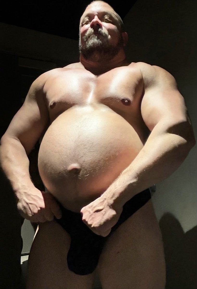 PrestonBrock's tweet photo. Thick Daddy Thursday. 😈💪🏼 https://t.co/IIkErdD0Z0