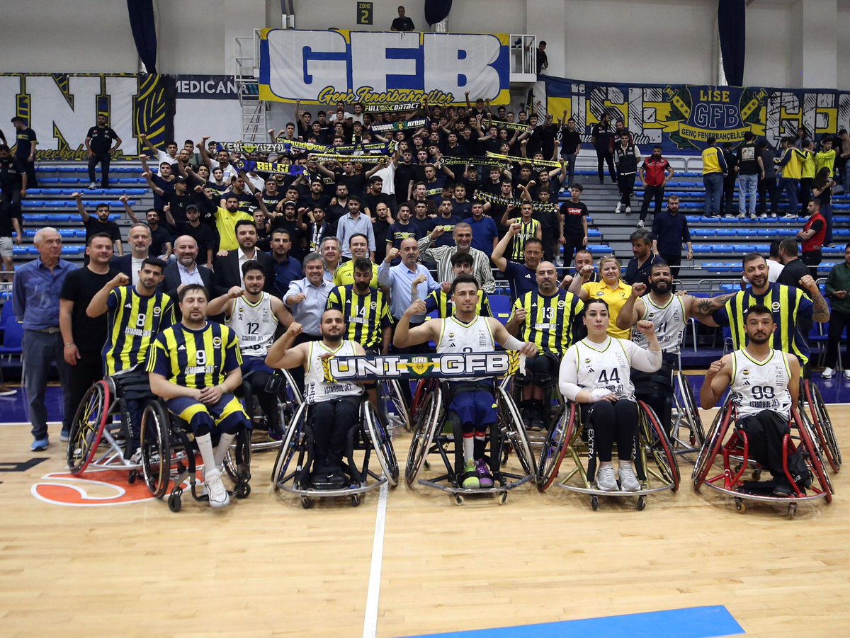 gencfborg's tweet photo. ENGEL DAYANIR MI, FENERBAHÇE’YE?

Fenerbahçe Tekerlekli Sandalye Basketbol Takımımızı, final serisi üçüncü maçında Beşiktaş karşılaşmasında yalnız bırakmadık.

#GençFenerbahçeliler https://t.co/BZtl1S0HWl