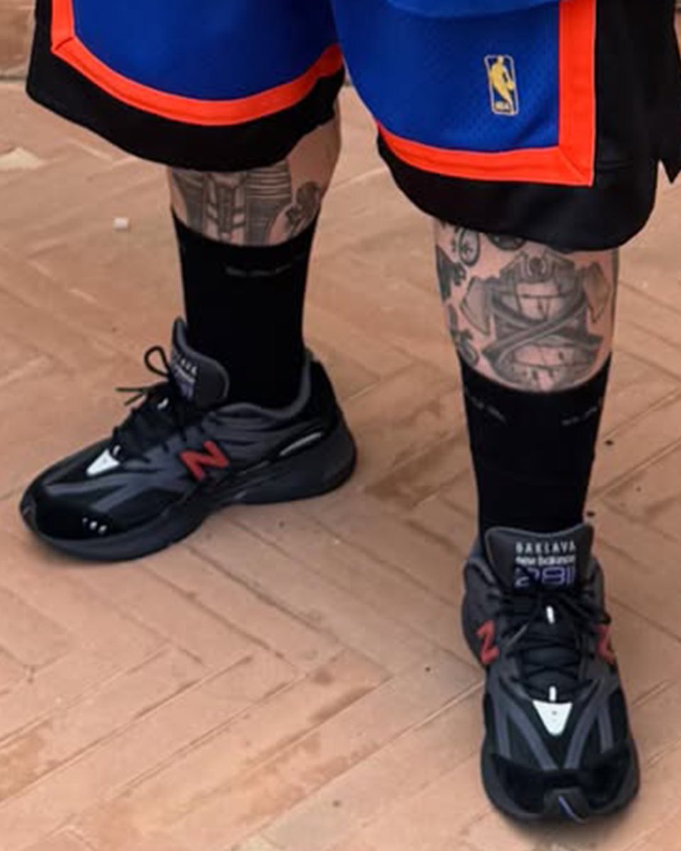JustFreshKicks's tweet photo. He was recently wearing another "Black" colorway with a Knicks jersey on 🔥 https://t.co/mY6Sgpvrc0