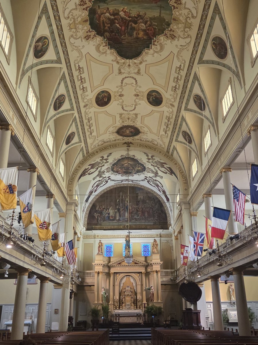 DamienHammons's tweet photo. A tour of the St. Louis Cathedral with @KEDCGrants was a moving experience. During our time there, we learned about New Spain, New France, Catholicism, and how those forces shaped New Orleans into what it is today. It was an immersive experience with the local community. https://t.co/cjRIHteBhi