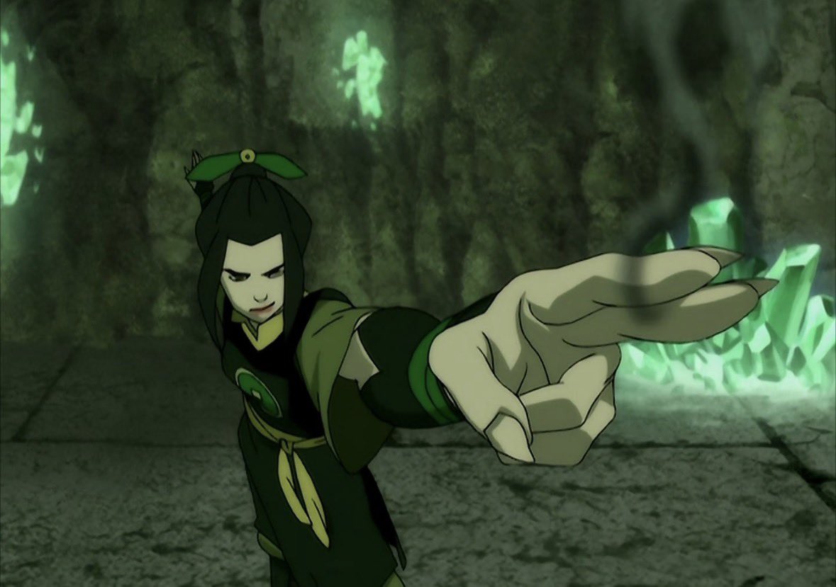 azulabetter's tweet photo. The Avatar State being so powerful is exactly why Azula forces Aang into a position where he has to use it and is thus vulnerable to her. 
She hits him in the back for a reason, she never intended to fight him head on. https://t.co/34Yo5soINn