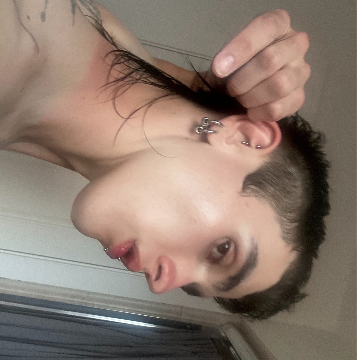 _swingpool_ tweet picture