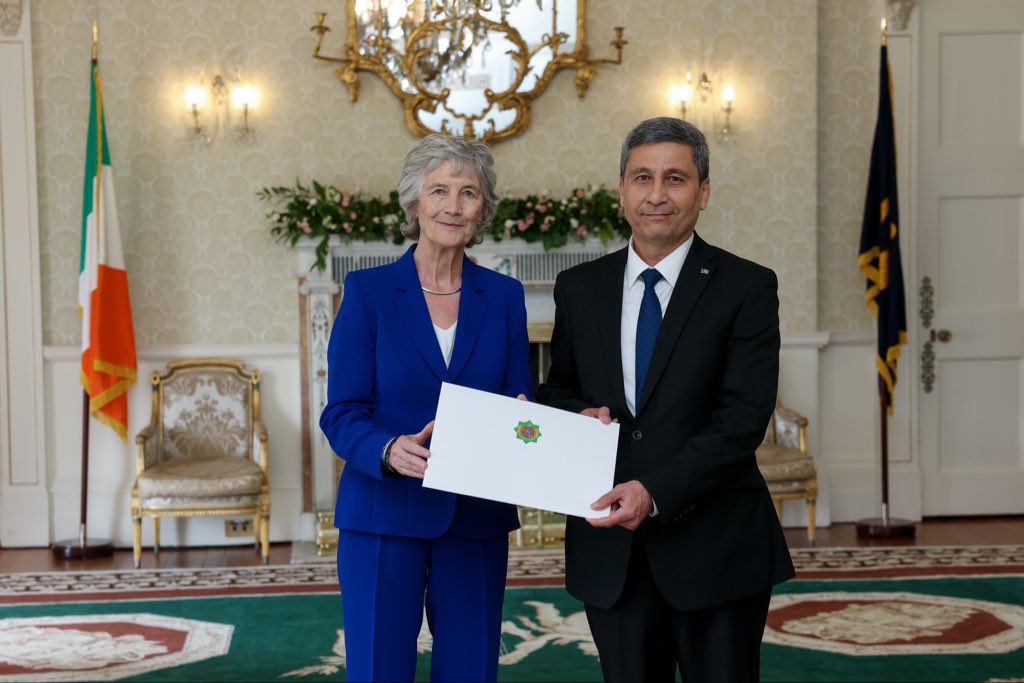 dfatirl's tweet photo. A warm welcome to Their Excellencies, the Ambassador of Turkmenistan, the Ambassador of the Republic of Paraguay, the Ambassador of the Oriental Republic of Uruguay, and the Ambassador of the Kingdom of Thailand who presented their Letters of Credence to President Connolly today. https://t.co/h293indo7n