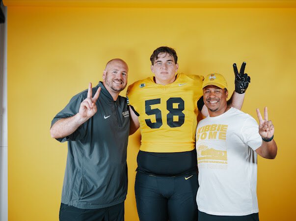 BigKadeFranco58's tweet photo. Thank you @VandalFootball and @CoachEndsley77 for the camp and visit! Had a great time up in Moscow and some good competition! https://t.co/IpwmuHGekT