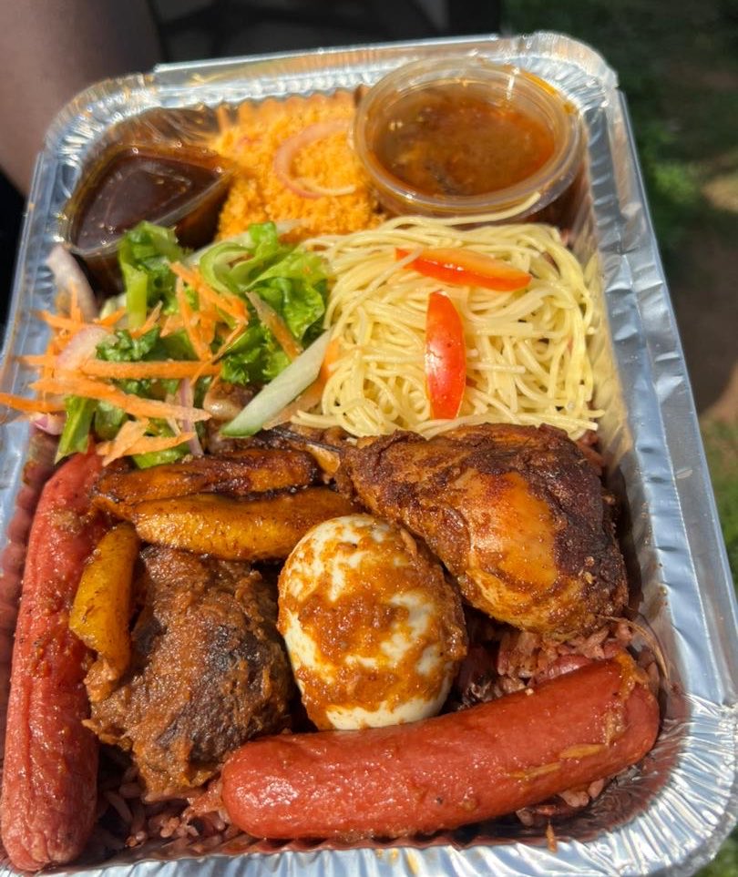 DidiJollof's tweet photo. #deals😏

Waakye, chicken, beef, egg, sausages, spaghetti, plantain

Food for 2. Everything for GHS60. Dansoman pickup only. https://t.co/8Y38OGThJa