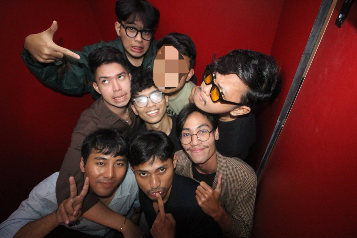 Dadidudull's tweet photo. TFT!!! @bgkiting @alfffaomega @ramduabelas @imnuky @ciisunn @biduansemoks @nasgorsolaria1 https://t.co/UiukSlUha1