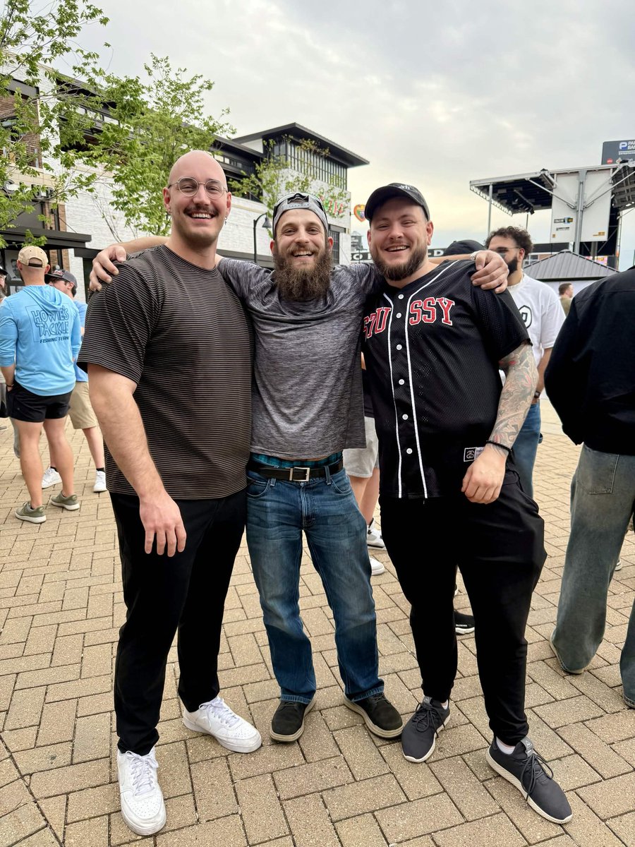 kingkeeffer's tweet photo. Loved getting to spend time with these fellas this last weekend. Gonna have to do a full photo dump later
@TpapaTV @Beeenagers @TastyOSRS https://t.co/BoDSDOjvSq