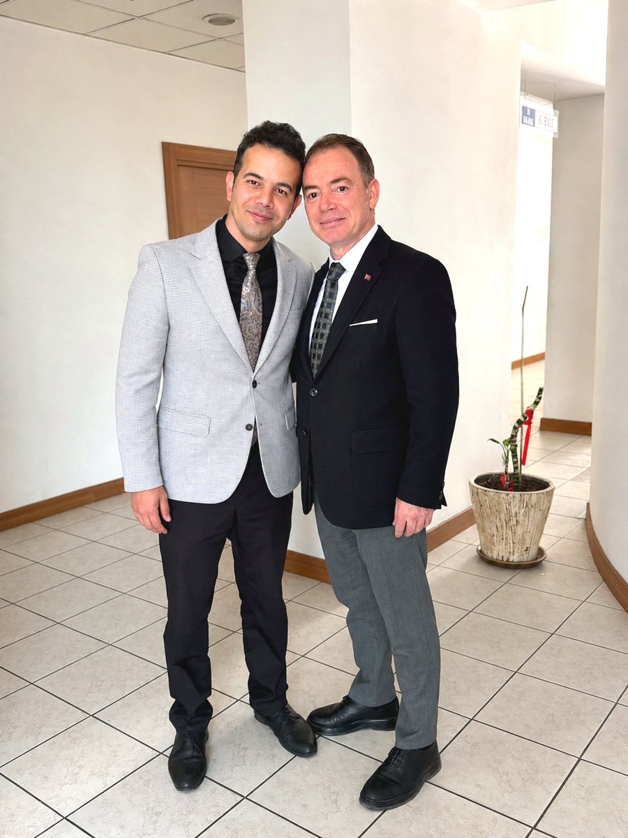 CaferKards's tweet photo. Kırşehir İl Millî Eğitim Müdürümüz, kıymetli ağabeyim Yasin Gülşen; samimiyet ve vefa abidesi.. 

Hukukumuzun baki olması duasıyla... https://t.co/utPUvkrj0L