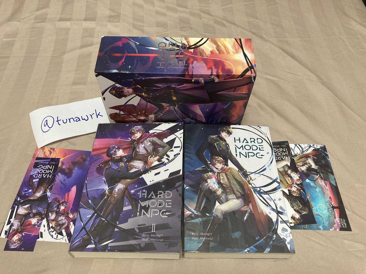 tunaxwrk's tweet photo. #เมริทฮาร์ดโหมด #HardmodeNPC

2 เล่ม + box set (ห่อปกใสทุกเล่ม)

ราคา 780 ส่งฟรี

ตัวเล่มสภาพดี มีตำหนิมุมล่าง box ตามภาพค่ะ

#นิยายมือสอง #นิยายวายมือสอง #ส่งต่อนิยายวาย #นิยายวายมือสองสภาพดี #นิยายวายแนะนำ https://t.co/2npLKPJ2oz