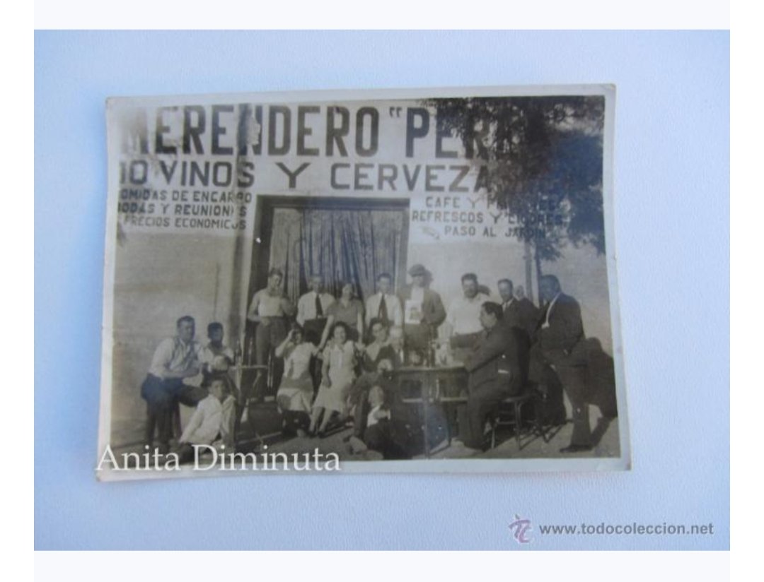 BabelBabel69's tweet photo. @unpadreenlaeso @lbobalf @Pennypol Emocionante homenaje a tus abuelos, @unpadreenlaeso. Aporto una foto de un Merendero Perea, que no sé si será el mismo; y una imagen aérea de 1931 en la que, en su parte inferior derecha, creo, se encontraban tus abuelos. Un "châpeau" para @lbobalf, comme d'habitude. https://t.co/6V0DrkzHxT