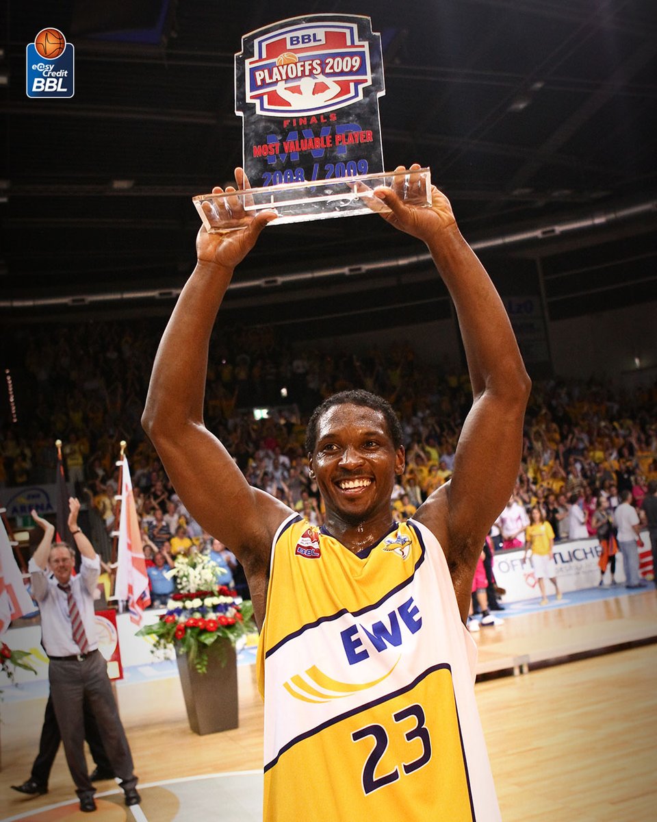EWE_Baskets's tweet photo. 25.06.2009 - für uns wird es immer ein ganz besonderer Tag bleiben, der für wundervolle Erinnerungen sorgt.

📷Ulf Duda https://t.co/jlLDgcCy2a