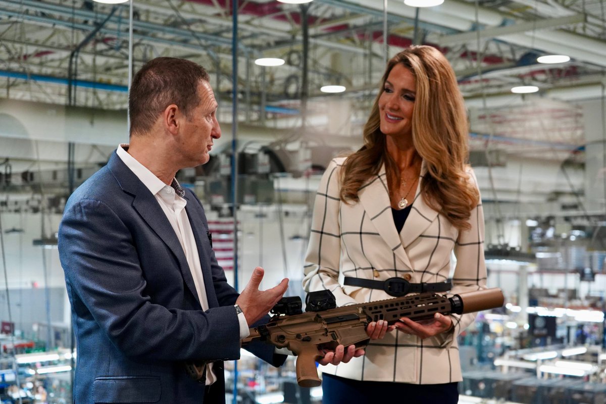 SBA_Kelly's tweet photo. .@sigsauerinc is a critical Made in America supplier to our Arsenal of Freedom, and they exemplify the importance of skilled trades, advanced manufacturing, and the mission of serving our warfighters.

In NH, we saw firsthand how they are building 5,000 precision weapons each day. Not only do they employ 3,500 workers - they also work with 1,200 small business suppliers.

Thanks to @POTUS, Made in America is back.