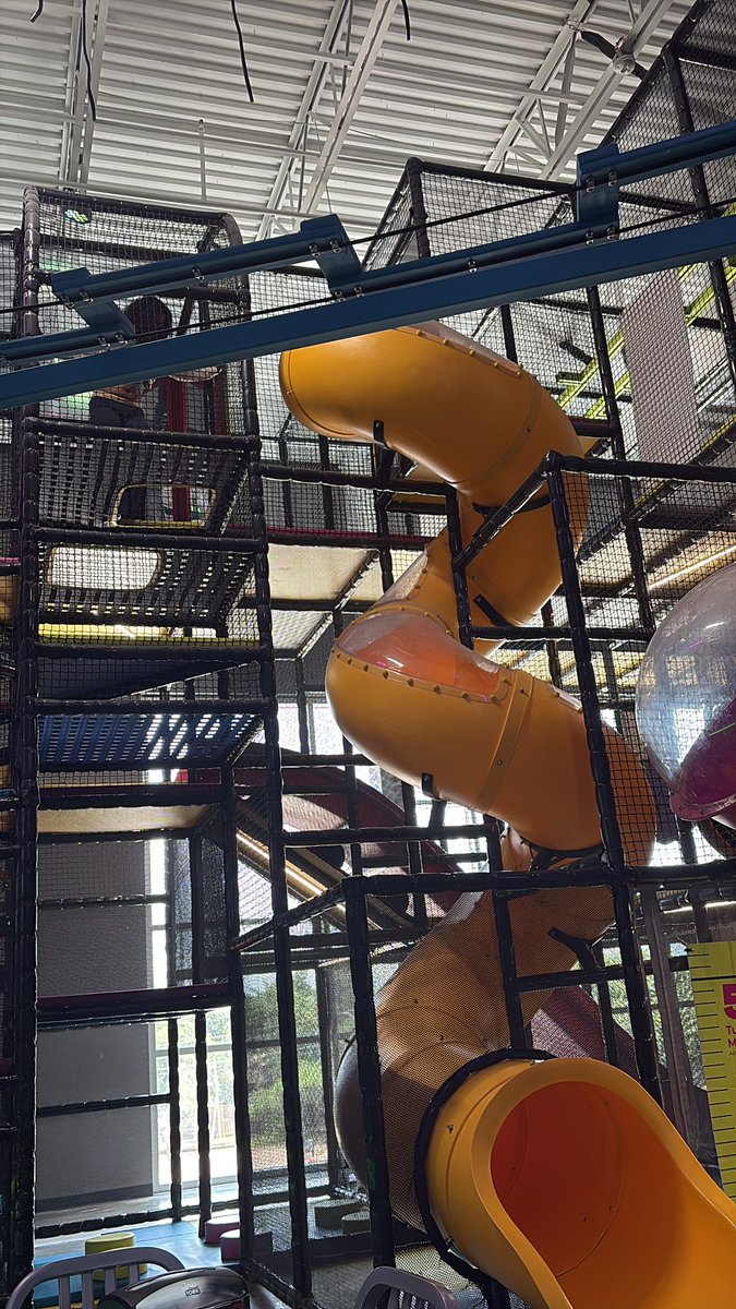 therealnunik's tweet photo. Took my kid to urban air.. so good being a female dad #nodeadbeatdads https://t.co/BV8DkBVuPx