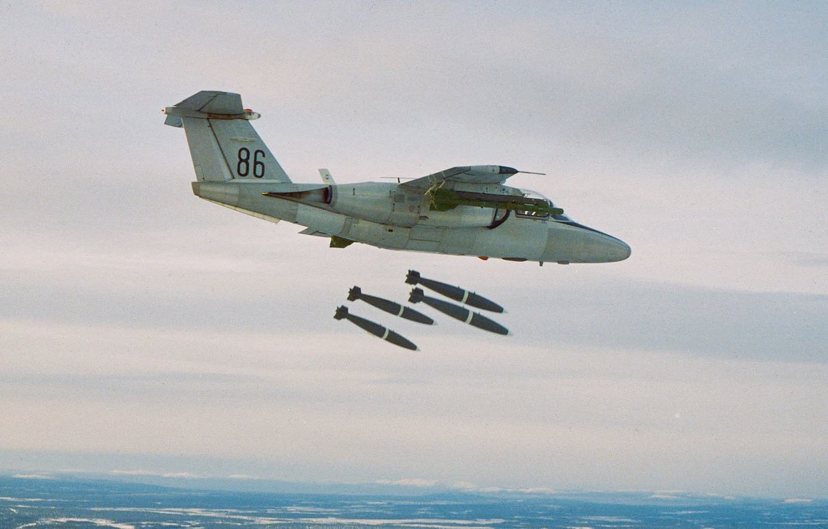 Kalla_Kriget's tweet photo. Saab 105Ö under vapenprov vid RFN i Vidsel 1972 https://t.co/Hyyl6TYDZK