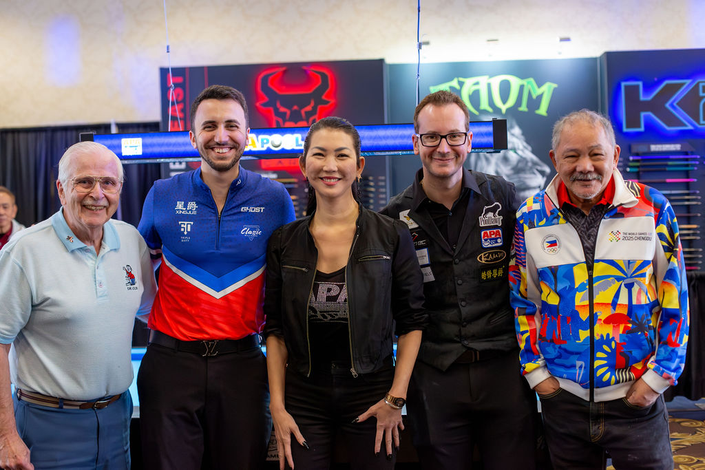 poolplayers's tweet photo. Pool royalty. ππ±
If you could spend one day learning pool from anyone in this photo, who are you choosing? π±π #apapool #billiards #poolplayer https://t.co/UUj7u5NVxo
