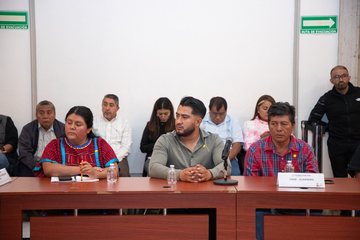 rosaicela_'s tweet photo. #Hoy tuvimos un diálogo constructivo con integrantes de pueblos originarios y organizaciones sociales procedentes de Oaxaca, Guerrero, Estado de México y Chiapas, para escuchar y atender sus demandas relacionadas con justicia y derechos humanos. 🇲🇽 @Claudiashein @arturomedinap #CésarYáñez @monderh73 @Yuriddhh