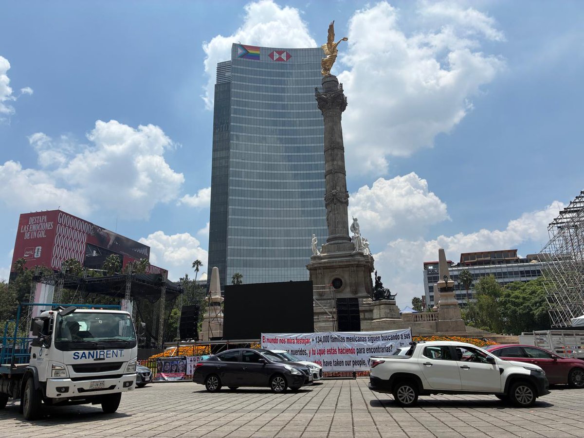 trafico889's tweet photo. ¡Considera! Circulación afectada en Paseo de la Reforma a la altura del Ángel de la Independencia, por labores de limpieza. https://t.co/NyDlXCu2mQ