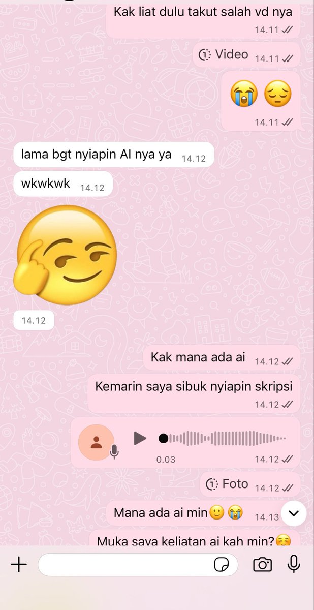 avoches's tweet photo. Mau short story dikit… 
Gue jual akun game di store besar nah harus take vidio gitu kan gue kelupaan baru send besok siang nya. Dan pas admin nya jawab gitu jujur gue kesel banget🙂🖕🏻 https://t.co/kv54Y0AicJ