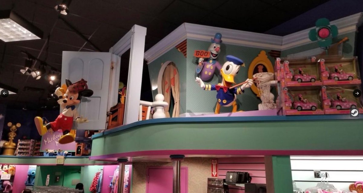 nostalgia_'s tweet photo. Walking past a Disney Store at the mall used to feel so normal https://t.co/Yx7xfpfUTQ
