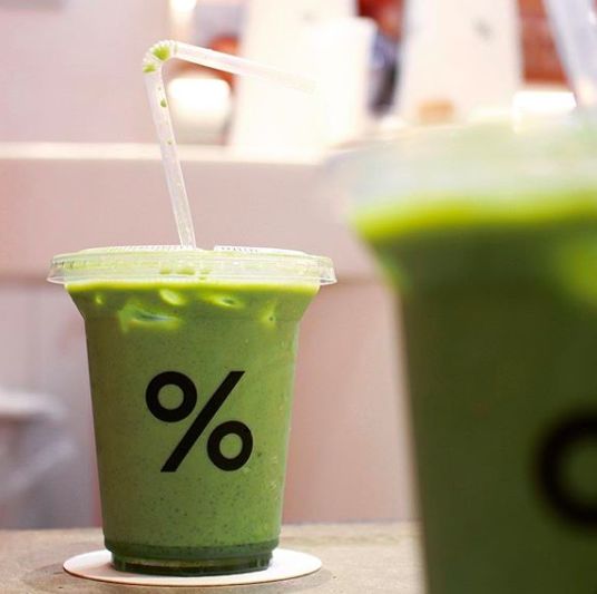 Kasimmma155's tweet photo. Just tried the new café’s matcha latte with sea salt foam — the balance of earthy matcha and delicate salty cream is chef’s kiss, total vibe upgrade for my workday ， https://t.co/tE3LX7ocle