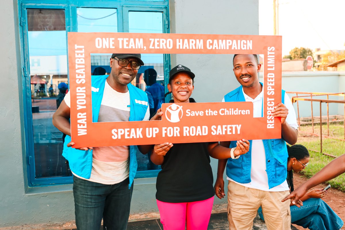 SCIRwanda's tweet photo. More than 500 people came together in Kirehe District for a “Walk for Road Safety” led by @SCIRwanda, in partnership with @KireheDistrict and the @Rwandapolice. #OneTeamZeroHarm
@NzirabatinyaMo4 https://t.co/NZq1QN4HJG