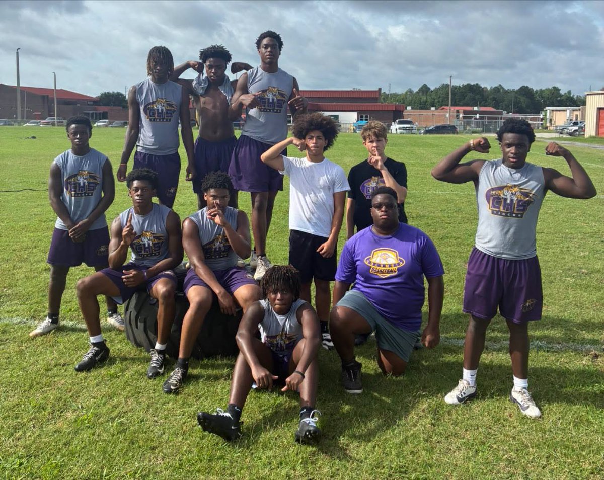 CHSTigerPride_'s tweet photo. SECOND ONE OF THE SUMMER!
(6/18/2026)

Team Captain : @Mikel__Morgan12 

One way our defensive unit emphasizes the team philosophy of “competitive greatness” is to have Thursday competitions. 

#ItAintOurFault
#fn5gl https://t.co/cQxiyO3jBo
