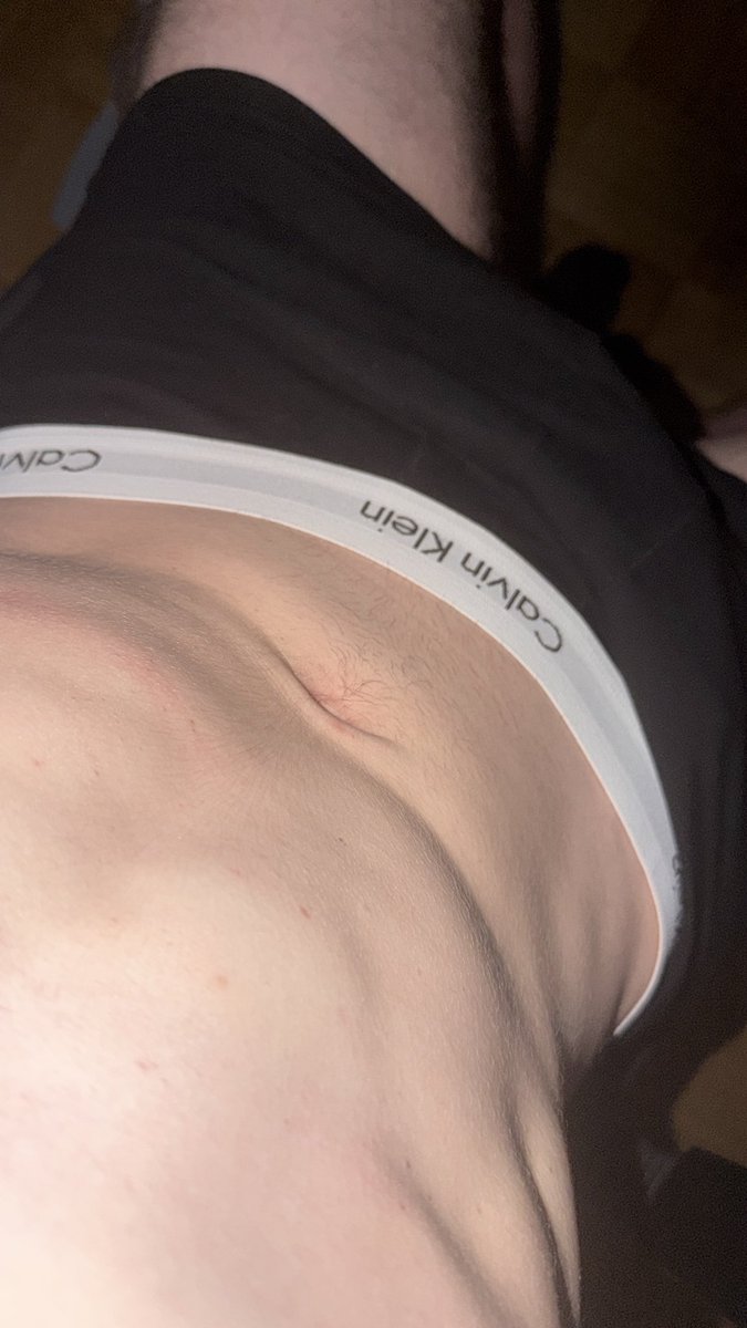 philllite's tweet photo. Wem ist auch so heiß? 🥵 https://t.co/RjcOoGwG5c