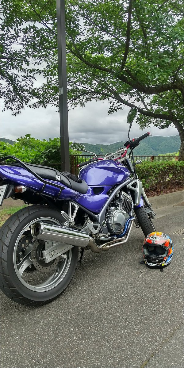 250RR's tweet photo. バリオス1型(笑)#カワサキも好きだ https://t.co/l0XkWsfgev