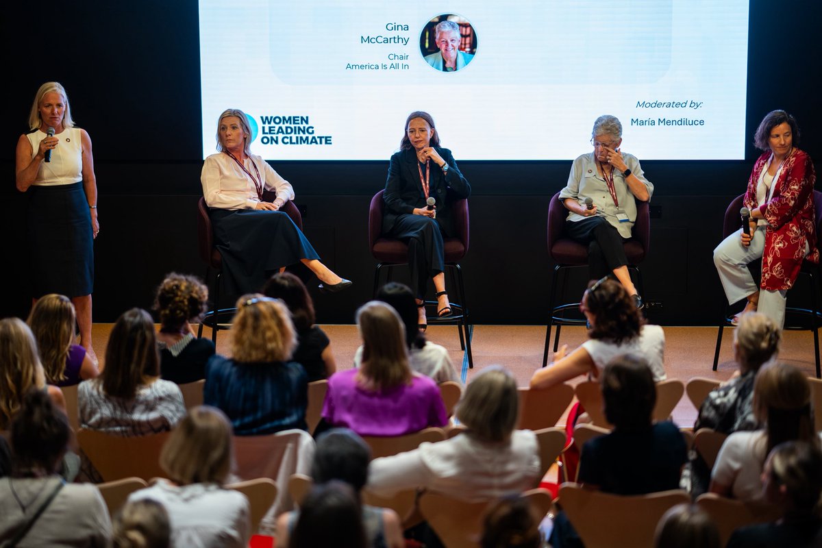cathmckenna's tweet photo. My favourite #LCAW26 event: @WomenOnClimate which brought together a brilliant group of women leaders to re-energize and inspire each other! Community is core to climate action & we’re building that around the world! 💪 #WLOC https://t.co/wiK0TkiBSE