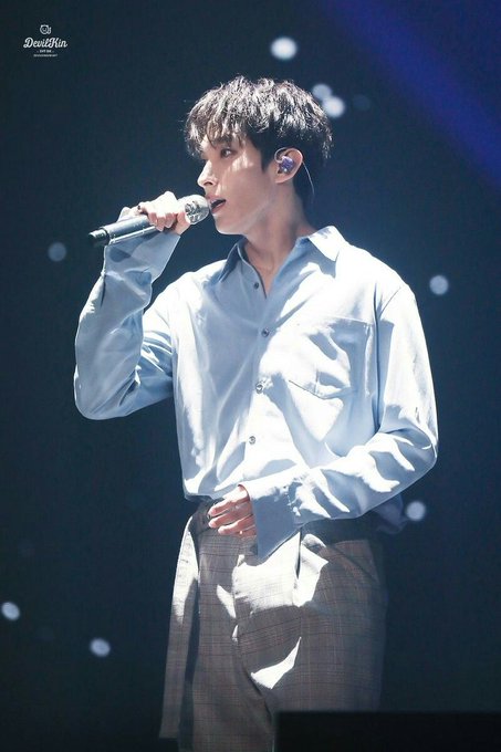 kyeompawed's tweet photo. younger kyeom! https://t.co/L5Wk5FhQl9