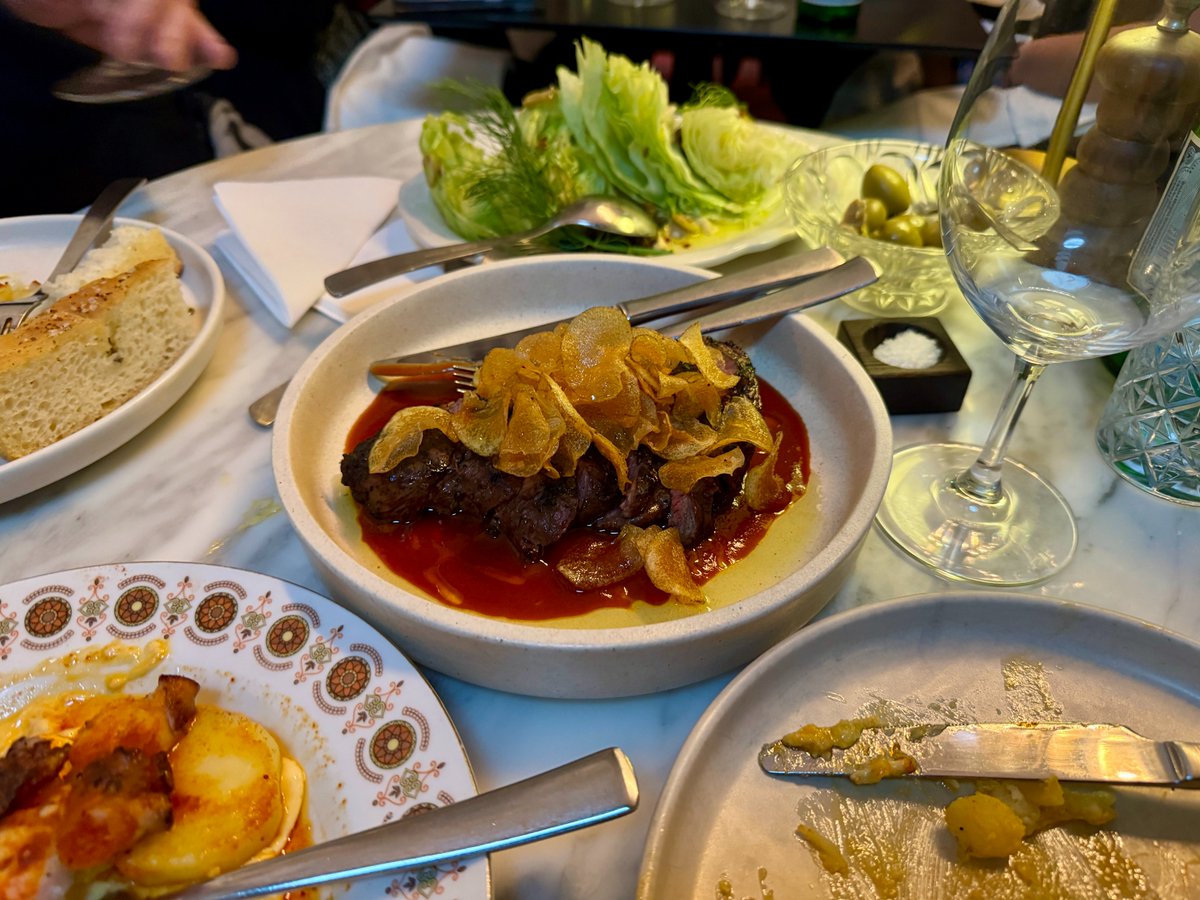 AudreyFataleSFW's tweet photo. Another dinner with a dedicated boy of 10 years last night. This time at Bar Lourinha. https://t.co/lhvZqAqnOe