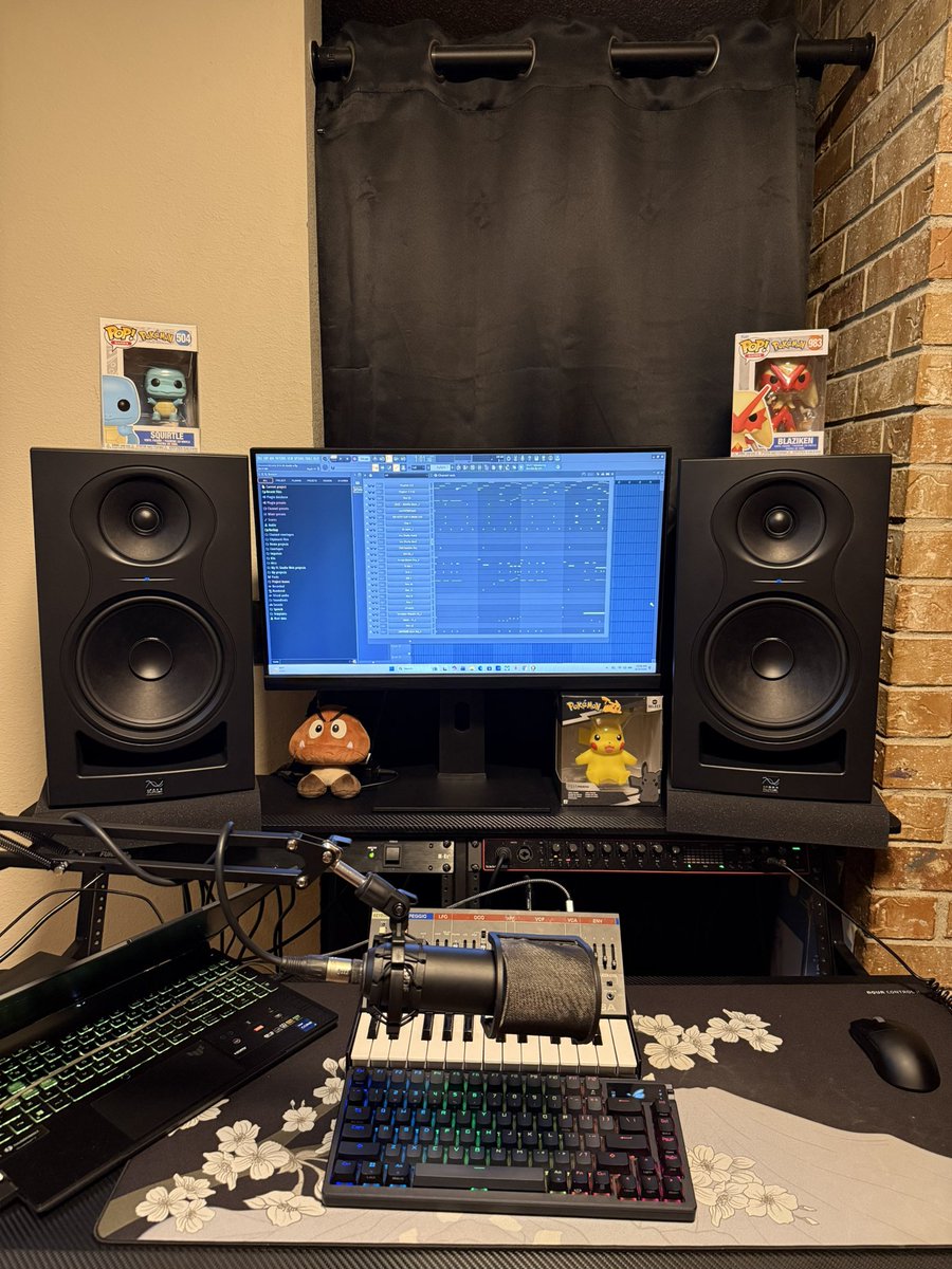 Jabarithegreat1's tweet photo. New studio setup 😍😍😍 https://t.co/3nCAtXZU0g
