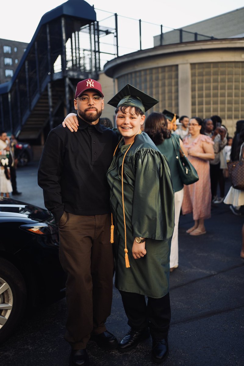 JorelBlu's tweet photo. Graduated with honors 🎓🤘😭
Now we pack our things ✈️ to relax &amp; celebrate. 

I feel like the luckiest father in the world.
“Proud” don’t even cut it. https://t.co/Zy4I2PSIsF