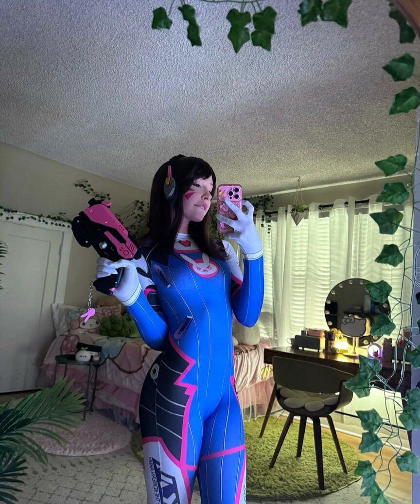 TSsummerndnl's tweet photo. Is there love for trans women over 20s? 💕🏳️‍⚧️ https://t.co/v1M4QsFsuq