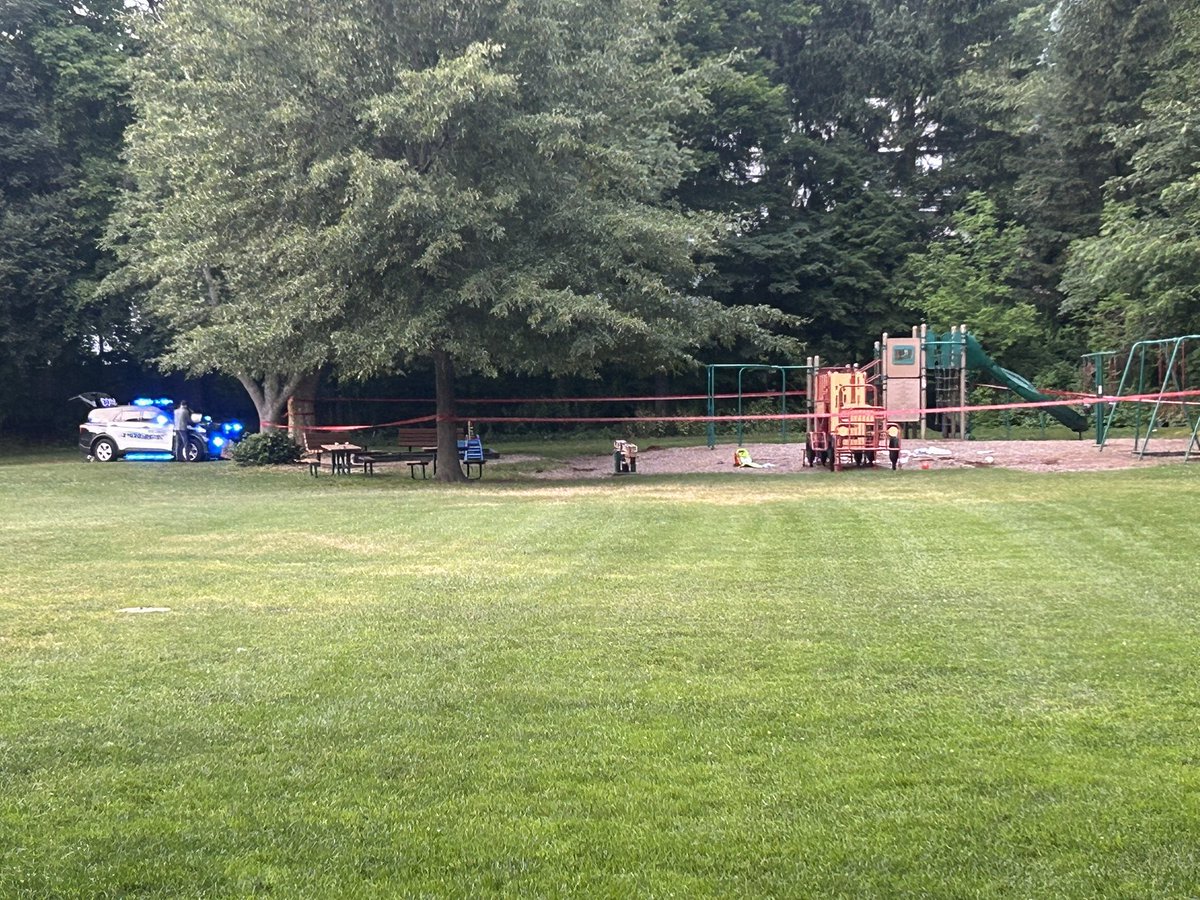 MaryWCVB's tweet photo. Breaking: Wellesley police on the scene of a stabbing at Phillips Park just off Washington St. —
witnesses say a man stabbed another man multiple times near the sliding board. The Norfolk DA’s office has taken over the investigation. #WCVB https://t.co/NdjN5J2P1k