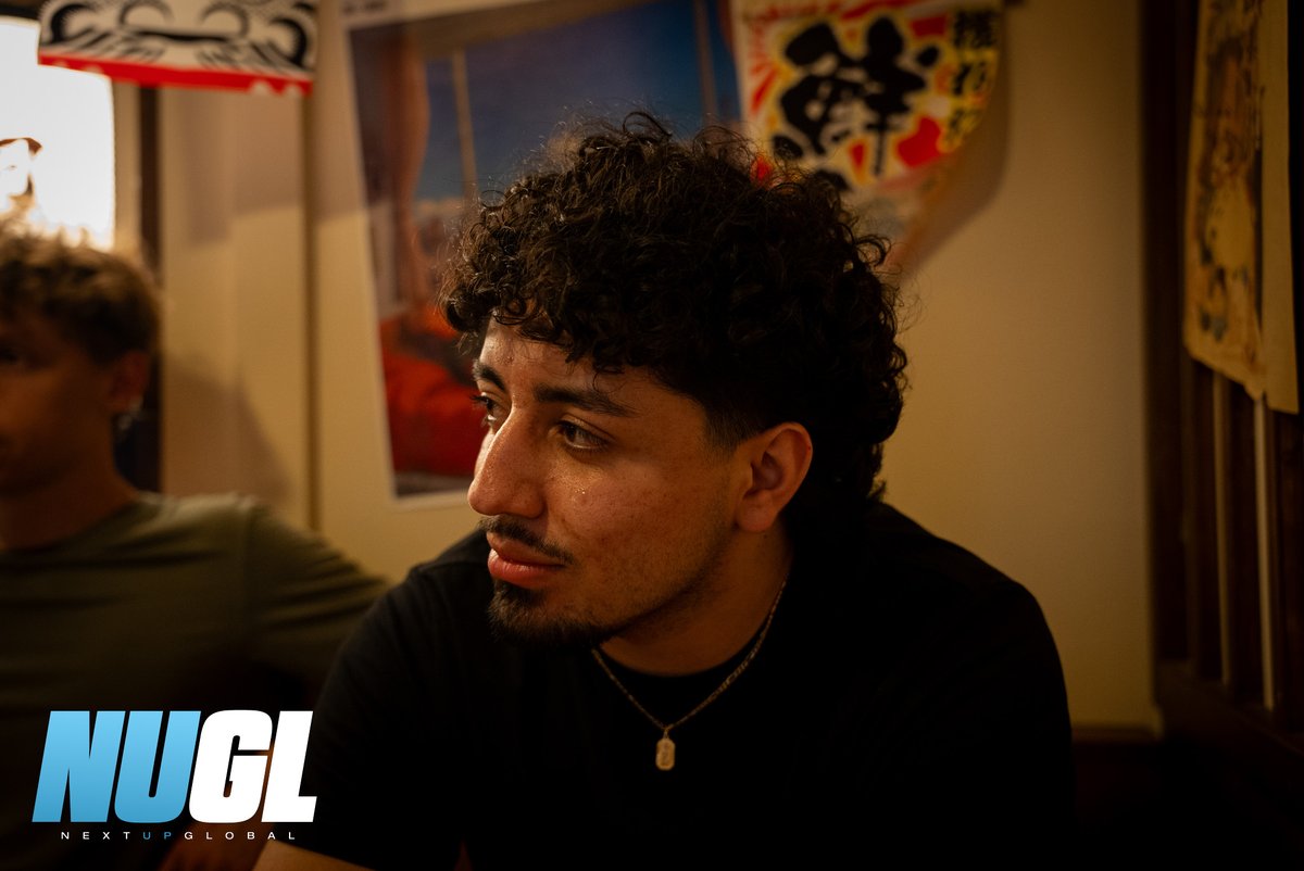 NextUpGlobal's tweet photo. THE @OMNiA_GGs x @StallionsCOD posted up in Paris 🇫🇷

@BeLeib 
@yoBooger 
@Rspiii 
@SwootyWRLD https://t.co/xoe8PF3yr9