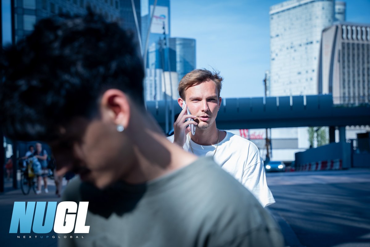 NextUpGlobal's tweet photo. THE @OMNiA_GGs x @StallionsCOD posted up in Paris 🇫🇷

@BeLeib 
@yoBooger 
@Rspiii 
@SwootyWRLD https://t.co/xoe8PF3yr9