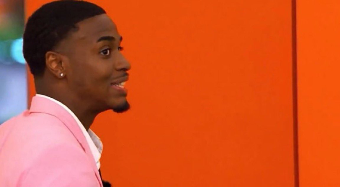 adryanashton's tweet photo. did KC just call Tierra “Aniya”? 😭😭 #LoveIslandUSA https://t.co/xYt6qJycqn