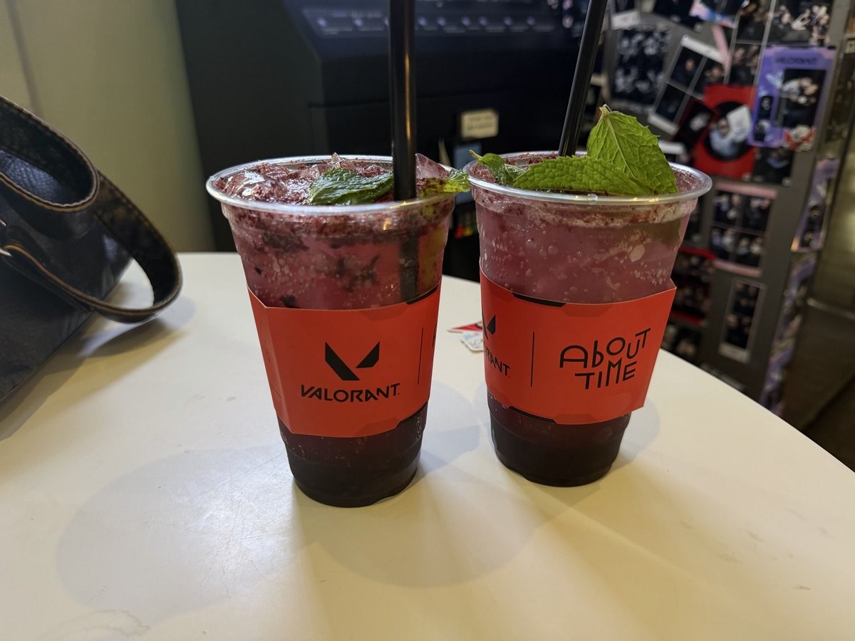 imgoingtogetchu's tweet photo. valorant cafe 😛 https://t.co/osC1voY6IC