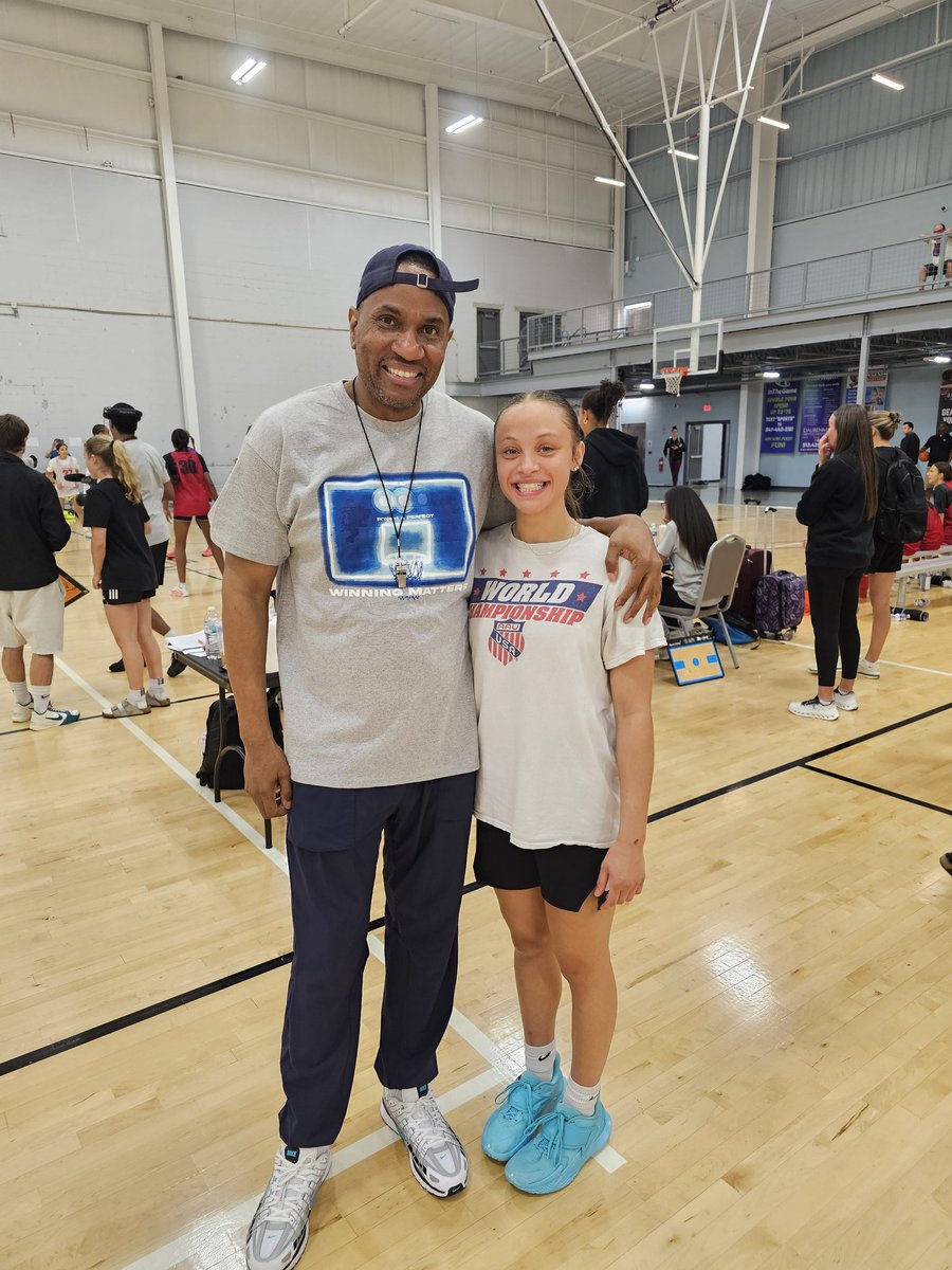 LariahWrightMN's tweet photo. @PRJCTandPRFCT was an amazing camp.  Thank you @ShaneLaflin @KPannell71 @bballjkey and Coach Stone. https://t.co/Twdk9Tb5Pg