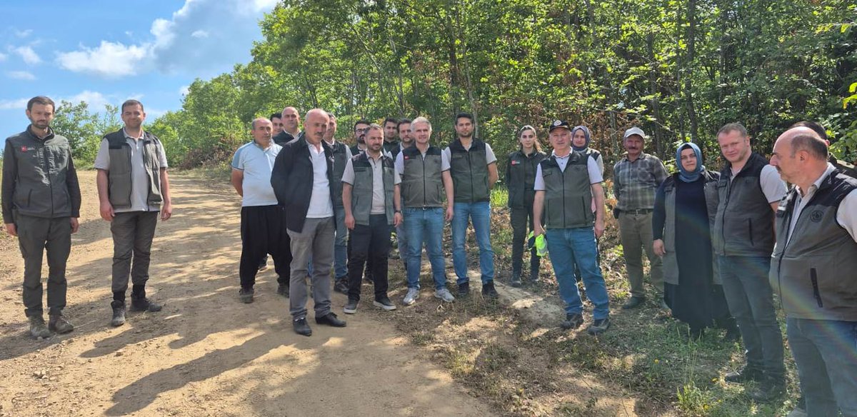 amasyaobm's tweet photo. 🌳Ormanlarımızda Standartlara Uygun Kaliteli ve Barkodlu Üretim
☎️ #ALO112 Orman Yangını İhbar Hattı #Orman #yangın #Çöpatma #AtıklarıTopla https://t.co/LtzTpUCErg https://t.co/DuEpaJFjEE https://t.co/sI9WTpIDS7