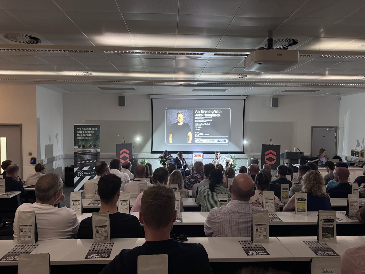 jackobrien91's tweet photo. An evening with Jake Humphrey’s, so many good takeaways from tonight 📈 #HighPerformance #MexicanFisherman https://t.co/DiR6P2EUl9