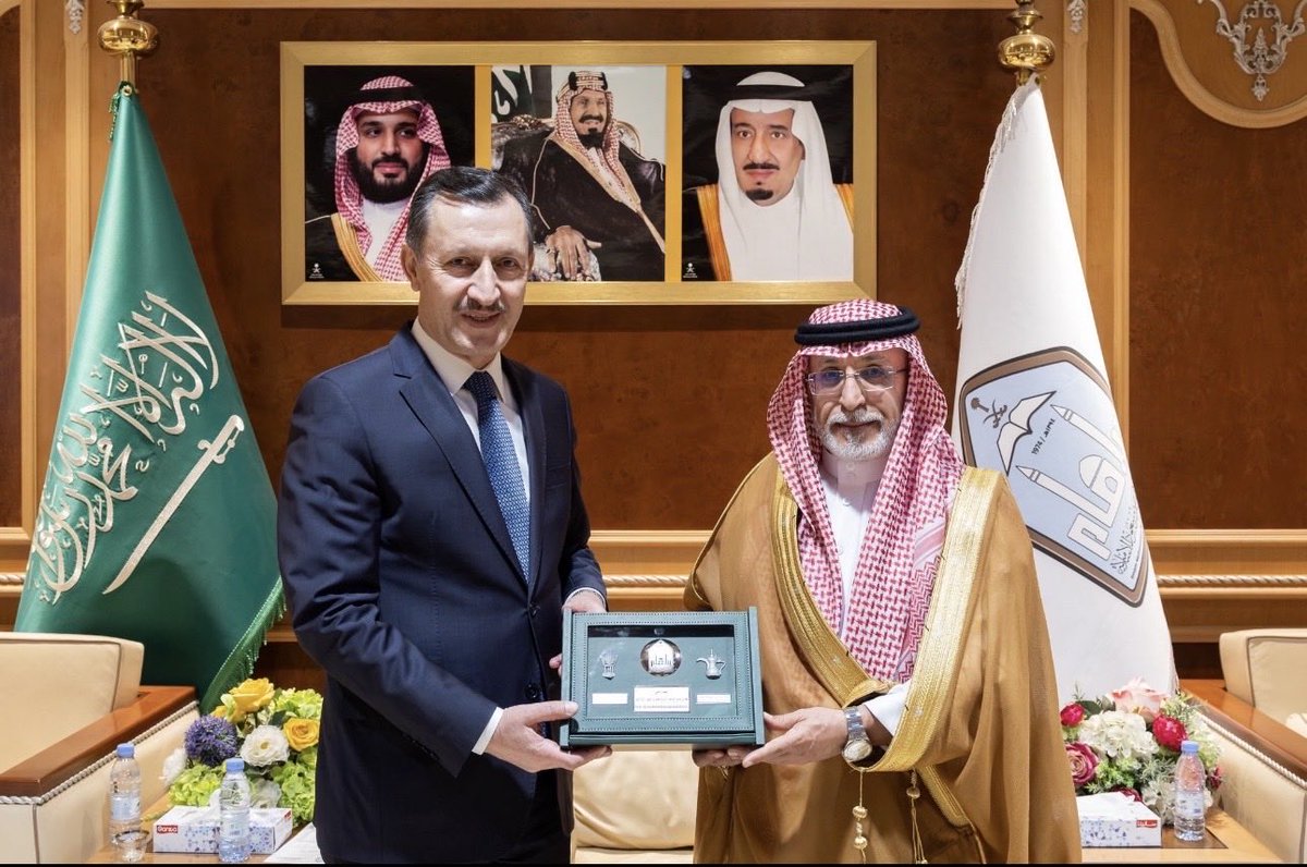 TCRiyadEgitim's tweet photo. Sayın Büyükelçimiz Prof. Dr. Emrullah İŞLER ile birlikte İmam Muhammed İbn Suud İslam Üniversitesi’ne ziyaret gerçekleştirilmiştir. Ziyaret kapsamında yükseköğretim alanındaki iş birliği imkânları değerlendirilmiştir. https://t.co/7Q6ukhcRik